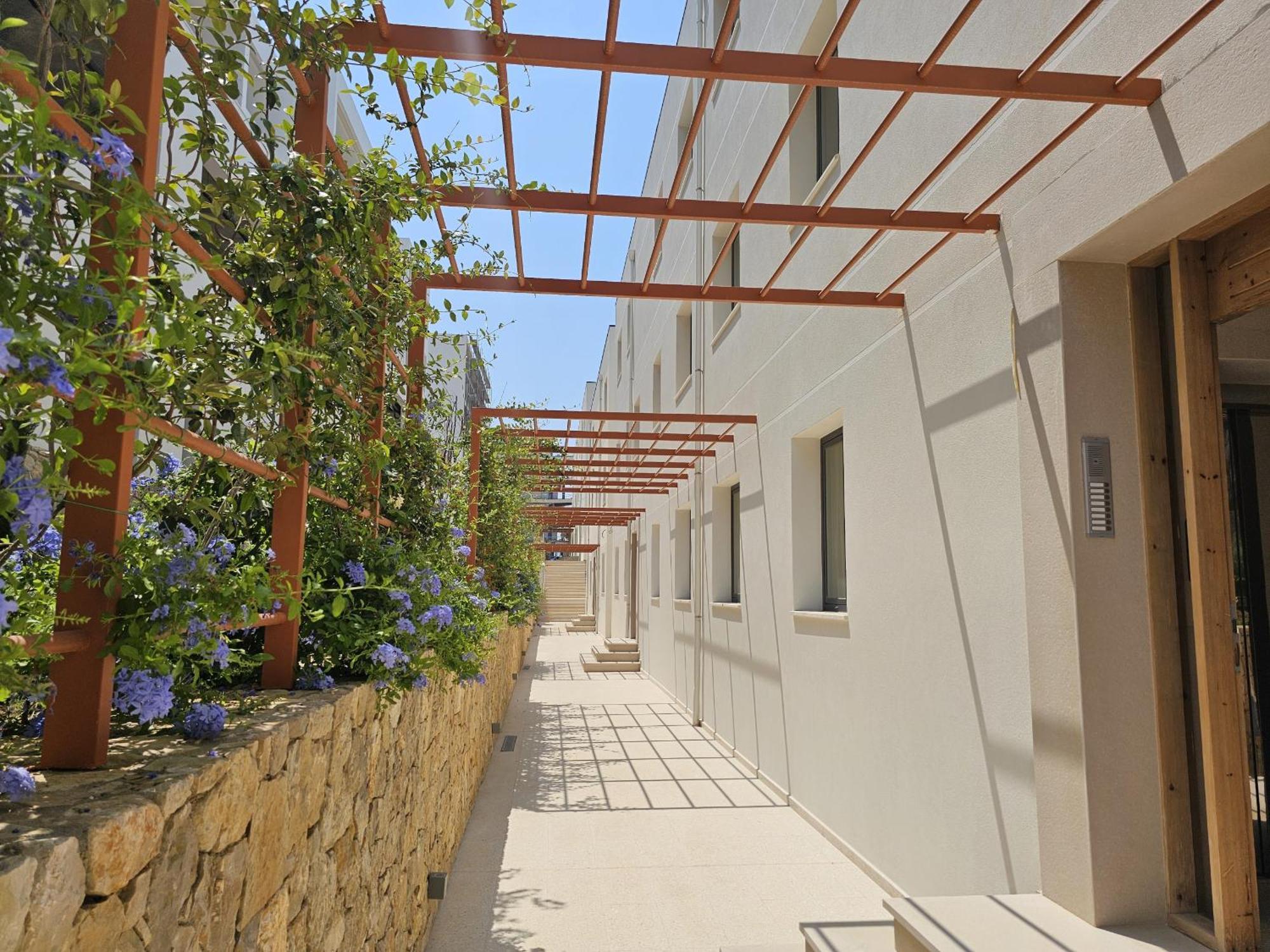 Sunset Luxury Wlora